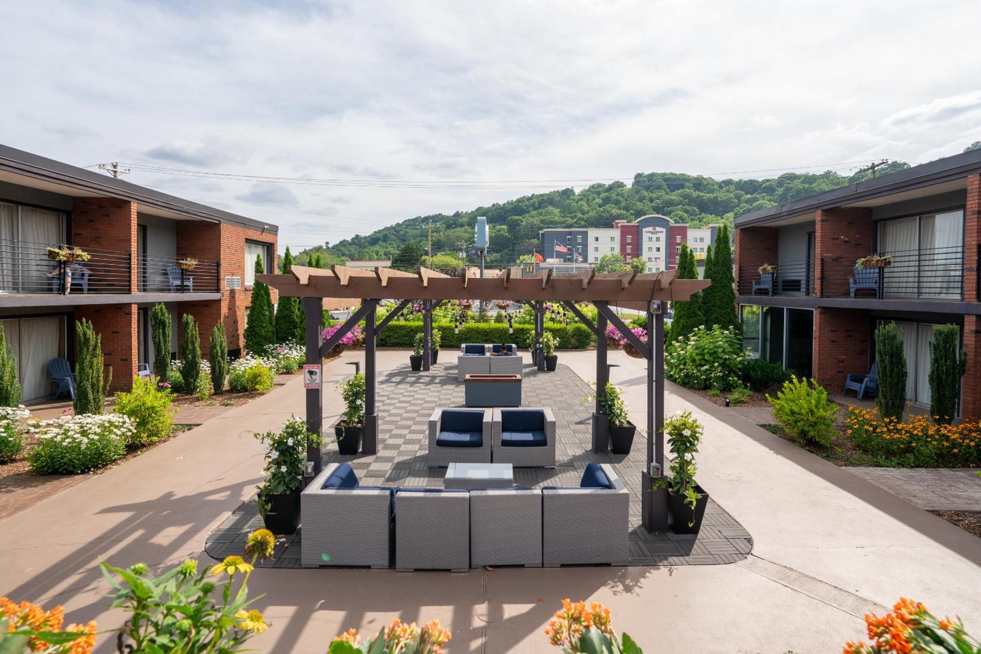 The Beaucatcher, A Boutique 2* Asheville